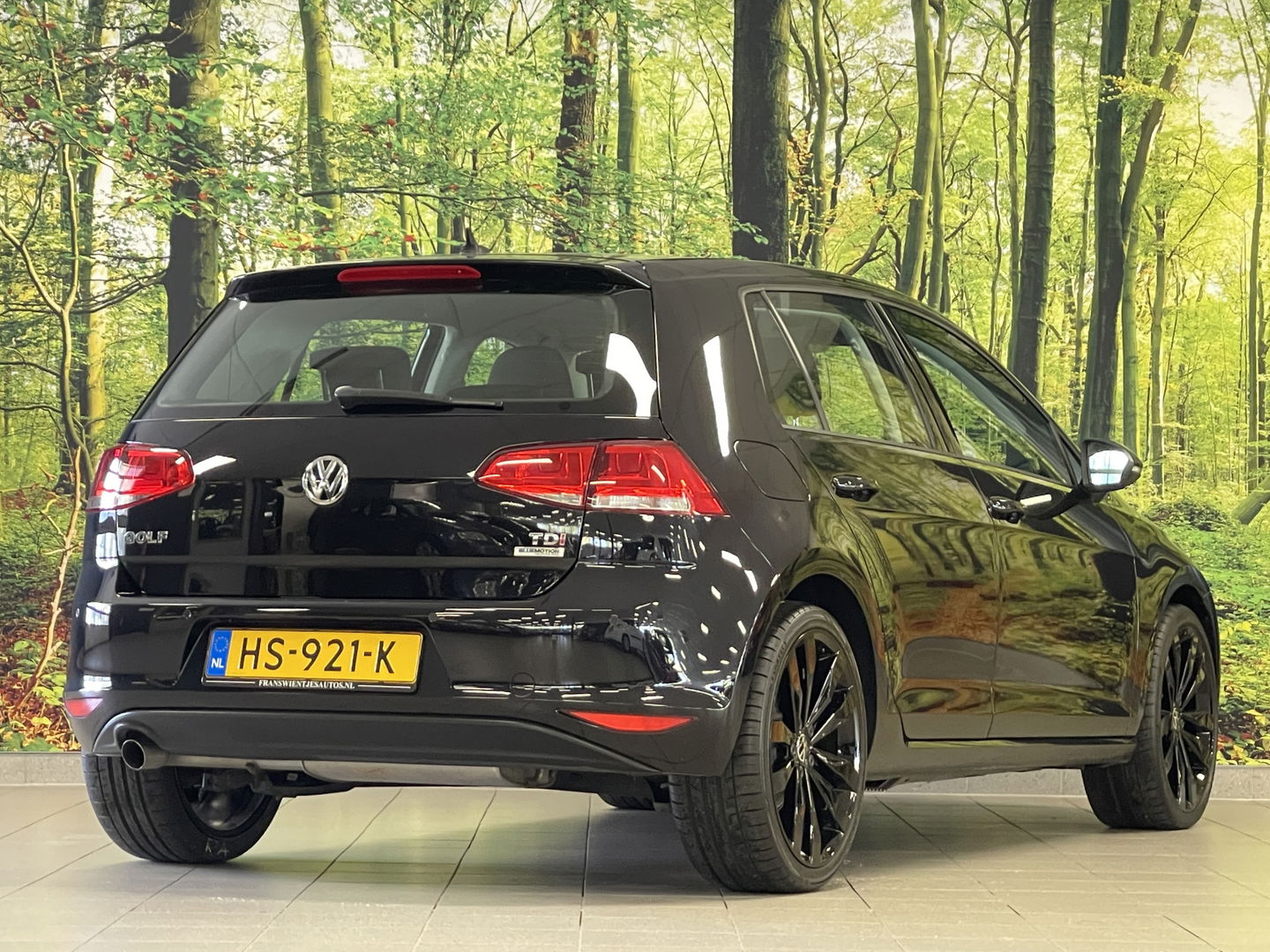 Volkswagen Golf 1.6 TDI Comfortline | Origineel Nederlands! | Cruise Control | Parkeersensoren | Bluetooth | Airconditioning | DAB | Navigatie | Centrale Deurvergrendeling