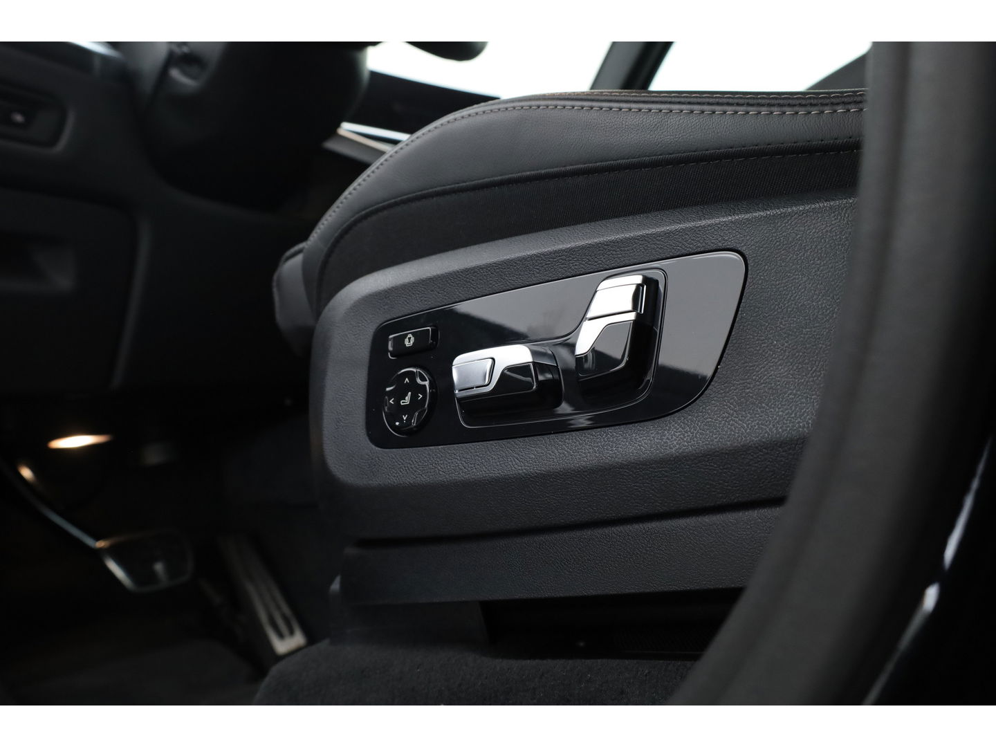 BMW X5 xDrive50e M Sport | Pano | 360 Cam | HUD | Luchtvering | Elek. trekhaak | H&K | Adapt. Cruise