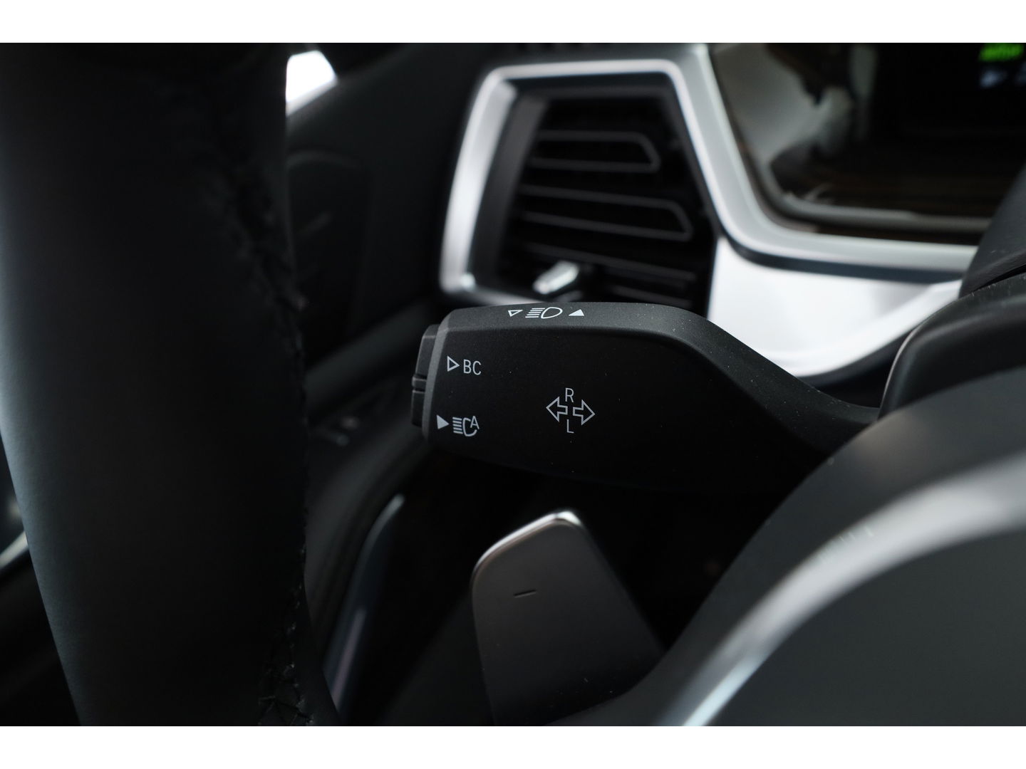 BMW X5 xDrive50e M Sport | Pano | 360 Cam | HUD | Luchtvering | Elek. trekhaak | H&K | Adapt. Cruise