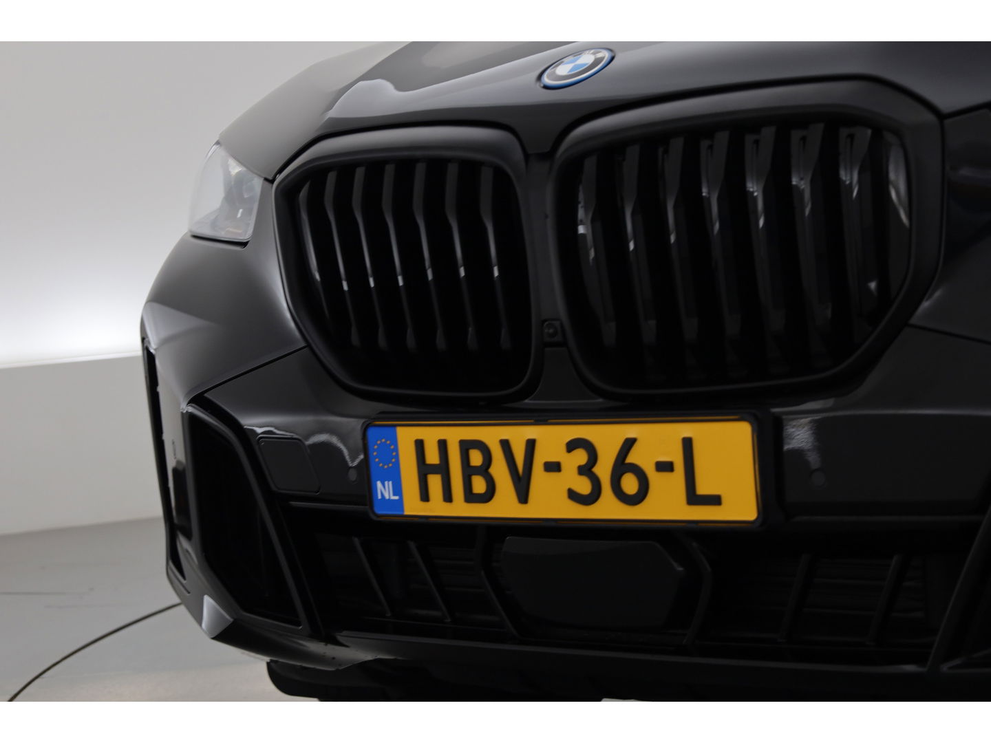 BMW X5 xDrive50e M Sport | Pano | 360 Cam | HUD | Luchtvering | Elek. trekhaak | H&K | Adapt. Cruise
