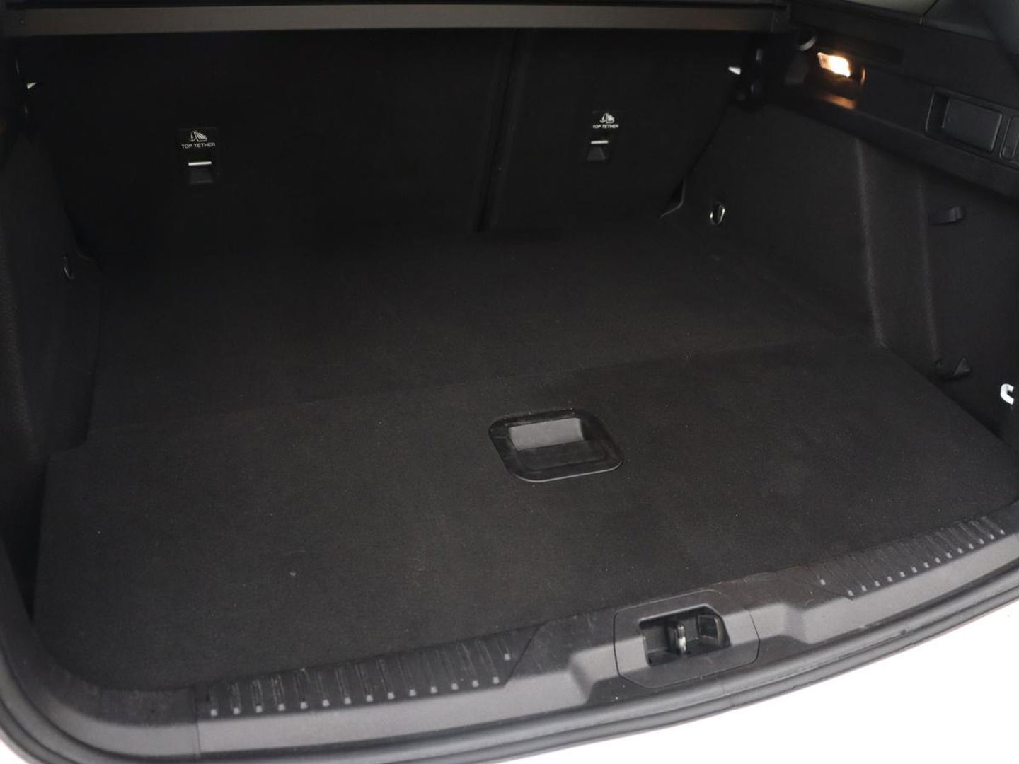 Ford Focus 1.5 EcoBoost ST Line | Panoramadak | Adaptive cruise | Stoel & stuurverwarming | Camera | B&O Sound | Carplay | Navigatie | Full LED | Park Assist | Airco