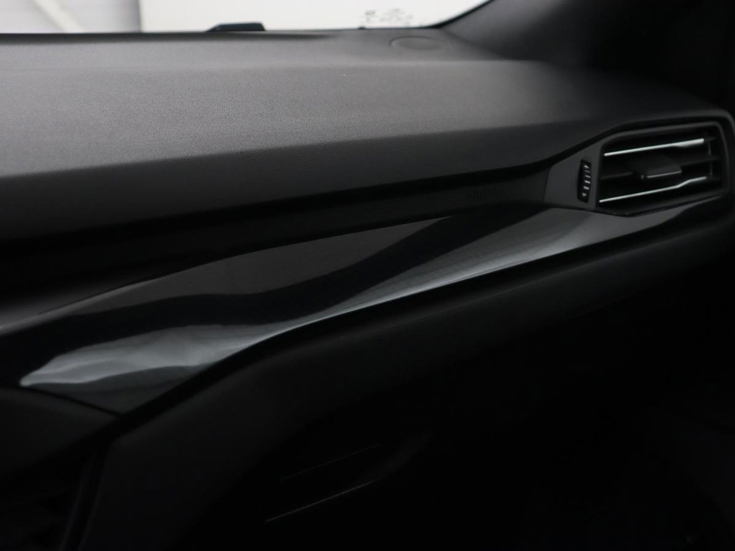 Ford Focus 1.5 EcoBoost ST Line | Panoramadak | Adaptive cruise | Stoel & stuurverwarming | Camera | B&O Sound | Carplay | Navigatie | Full LED | Park Assist | Airco