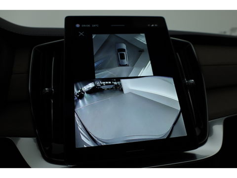 Volvo XC90 T8 Recharge Ultra Bright ''Facelift'' | Full Option | Luchtvering | B&W Audio | Massage | Pano | HUD | Stoelventilatie | 22'' | Trekhaak