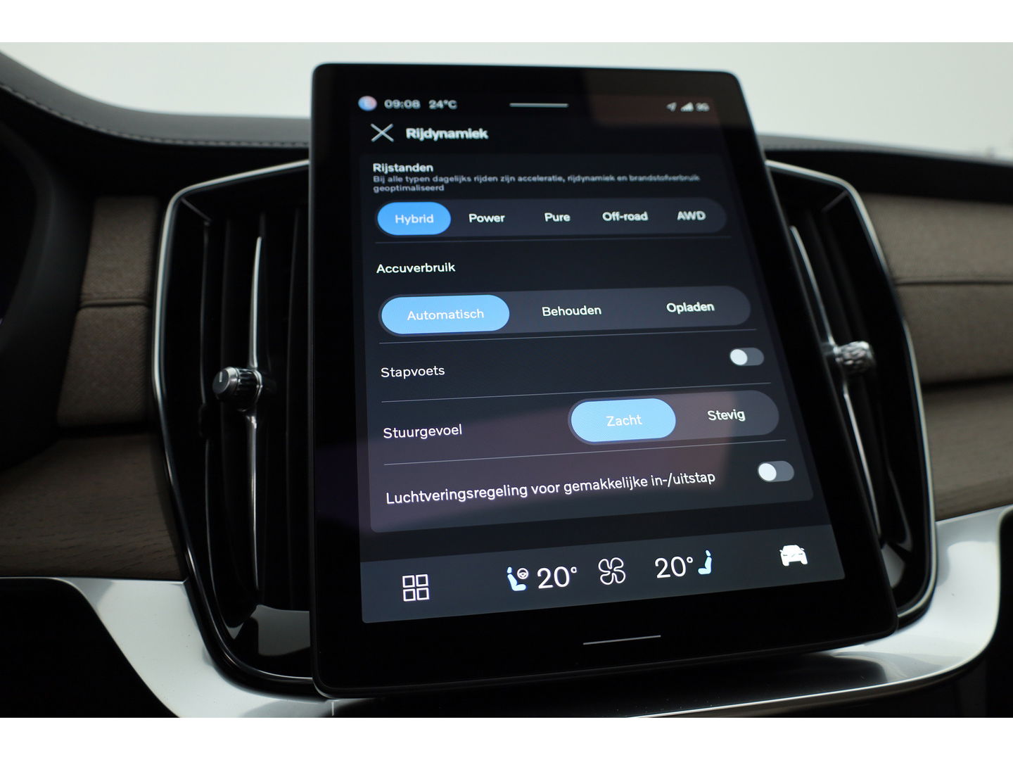 Volvo XC90 T8 Recharge Ultra Bright ''Facelift'' | Full Option | Luchtvering | B&W Audio | Massage | Pano | HUD | Stoelventilatie | 22'' | Trekhaak