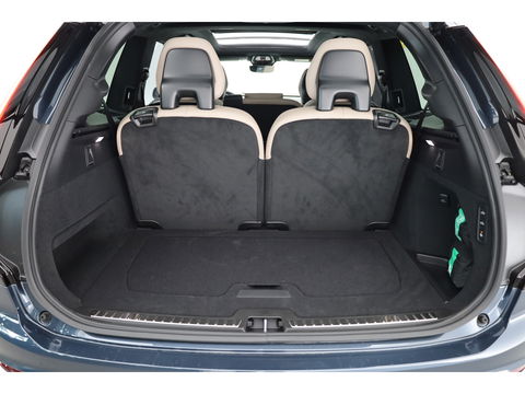 Volvo XC90 T8 Recharge Ultra Bright ''Facelift'' | Full Option | Luchtvering | B&W Audio | Massage | Pano | HUD | Stoelventilatie | 22'' | Trekhaak