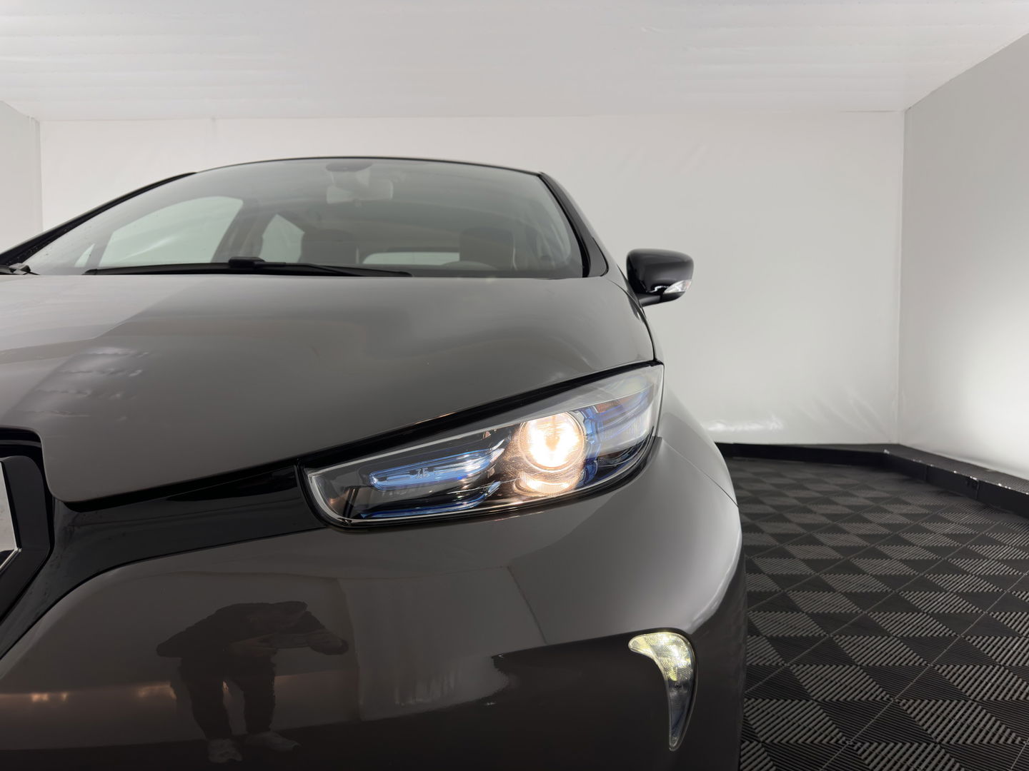 Renault ZOE (inclusive-battery) Q90 Bose Quickcharge 41 kWh Edition One {SOH-92%} LUXURY-LEATHER | FULL-LED | DIGI-COCKPIT | HEATED-COMFORTSEATS | BOSE-PREMIUM-AUDIO | CAMERA | R-LINK | PDC | PRIVACY-GLASS |  17"ALU*