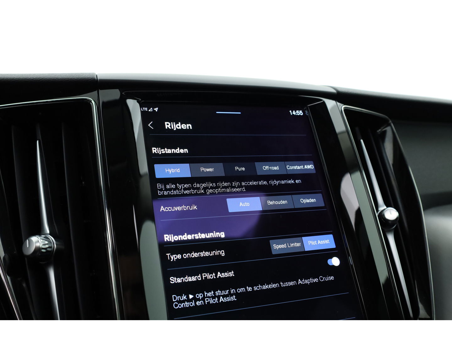 Volvo XC60 2.0 T6 Plug-in hybrid AWD Core Bright | Long Range | Pano | ACC | Blis | Stoel + stuurverw. |