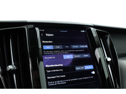 Volvo XC60 2.0 T6 Plug-in hybrid AWD Core Bright | Long Range | Pano | ACC | Blis | Stoel + stuurverw. |