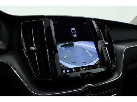 Volvo XC60 2.0 T6 Plug-in hybrid AWD Core Bright | Long Range | Pano | ACC | Blis | Stoel + stuurverw. |