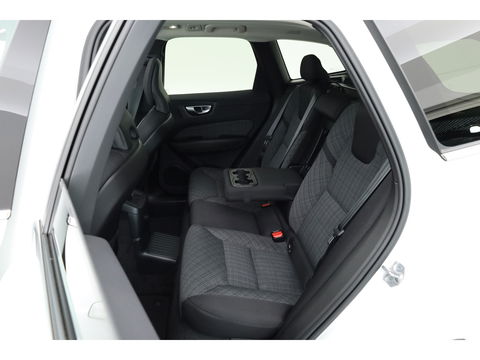 Volvo XC60 2.0 T6 Plug-in hybrid AWD Core Bright | Long Range | Pano | ACC | Blis | Stoel + stuurverw. |