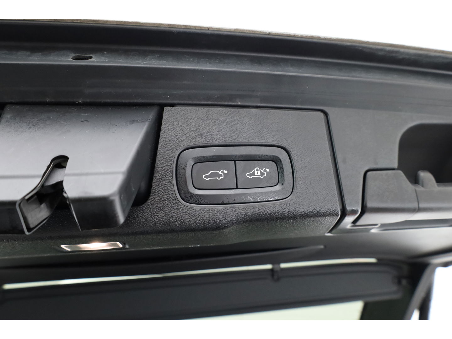 Volvo XC60 2.0 T6 Plug-in hybrid AWD Core Bright | Long Range | Pano | ACC | Blis | Stoel + stuurverw. |