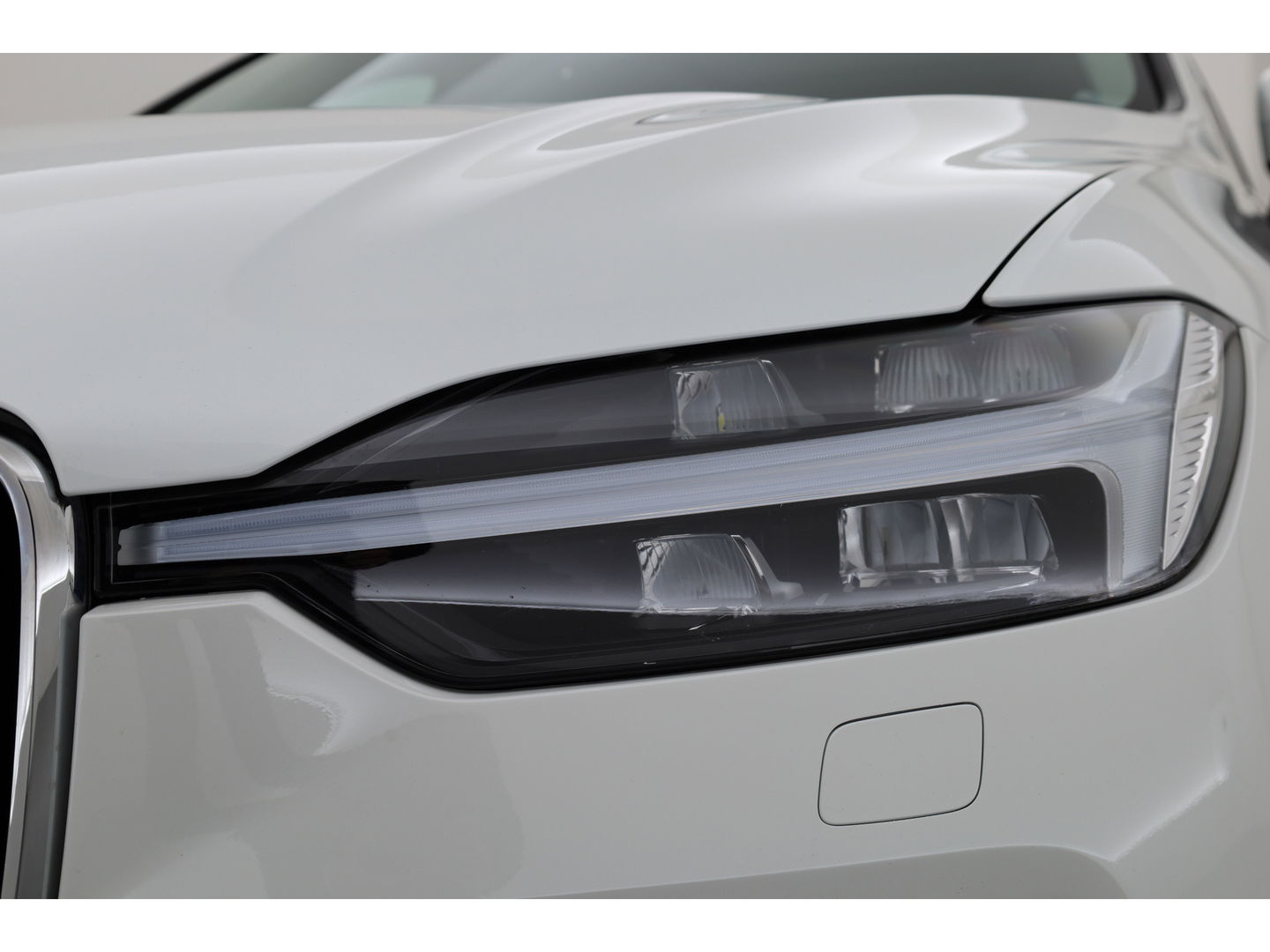 Volvo XC60 2.0 T6 Plug-in hybrid AWD Core Bright | Long Range | Pano | ACC | Blis | Stoel + stuurverw. |