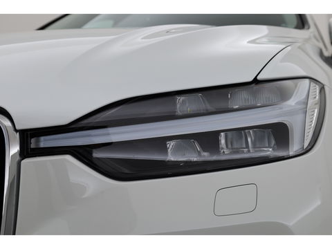 Volvo XC60 2.0 T6 Plug-in hybrid AWD Core Bright | Long Range | Pano | ACC | Blis | Stoel + stuurverw. |