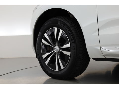 Volvo XC60 2.0 T6 Plug-in hybrid AWD Core Bright | Long Range | Pano | ACC | Blis | Stoel + stuurverw. |