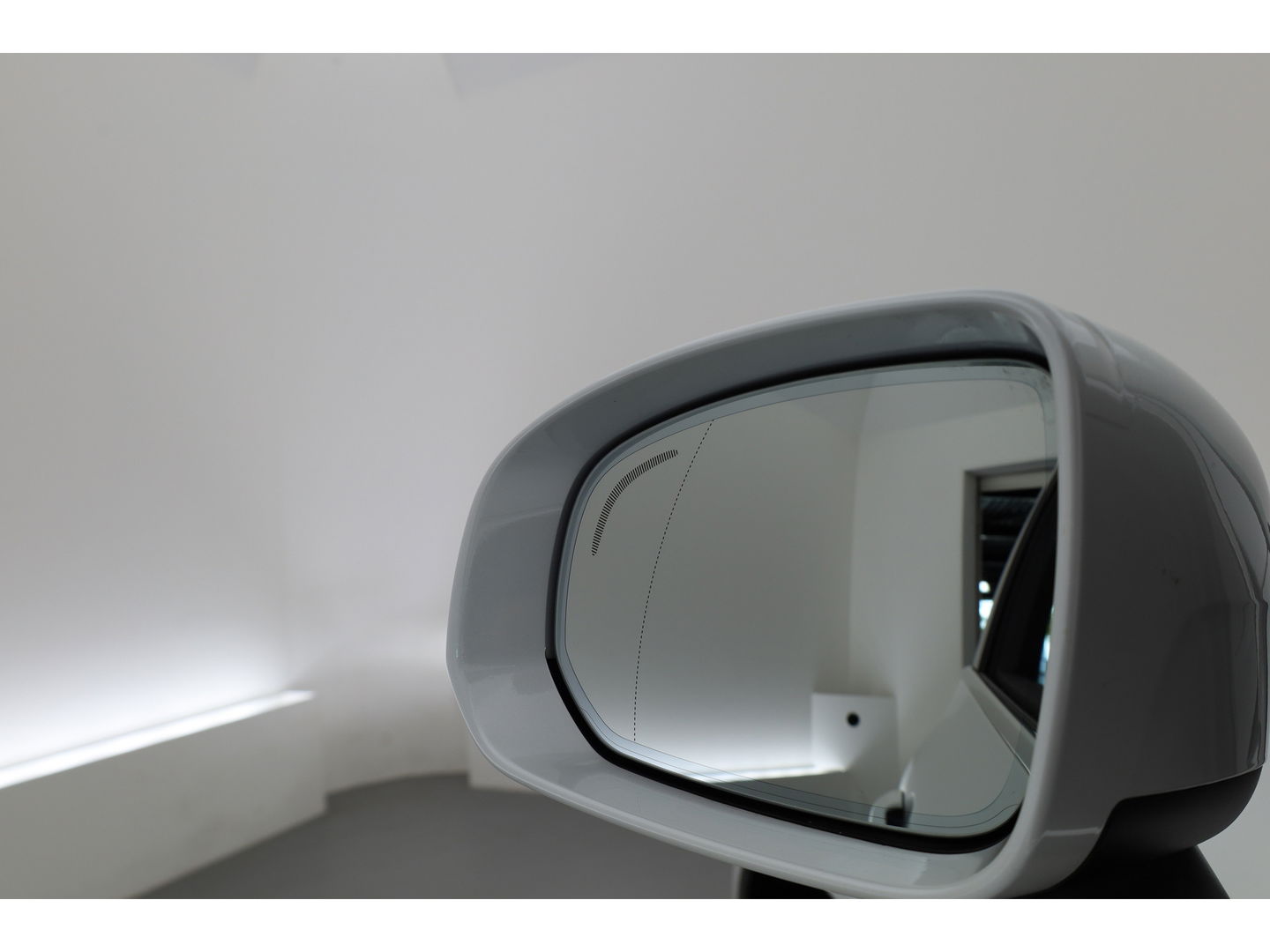 Volvo XC60 2.0 T6 Plug-in hybrid AWD Core Bright | Long Range | Pano | ACC | Blis | Stoel + stuurverw. |