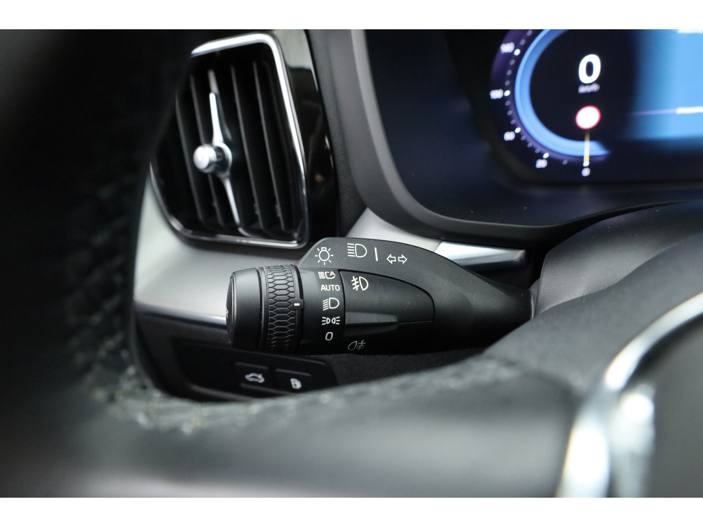 Volvo XC60 2.0 T6 Plug-in hybrid AWD Core Bright | Long Range | Pano | ACC | Blis | Stoel + stuurverw. |