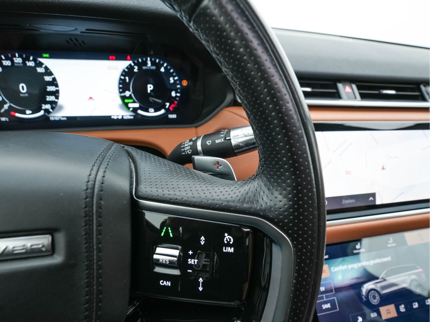 Land Rover Range Rover Velar 2.0 P400e R-Dynamic HSE Plug-In (INCL-BTW) *PANO | LUXURY-LEATHER | ADAPTIVE-CRUISE | FULL-LED | BLIND-SPOT | MEMORY-PACK | MERIDIAN-SOUND | HEATED-COMFORTSEATS | DIGI-COCKPIT | CAMERA | KEYLESS | DAB+ | SHIFT-PADDLES | ...