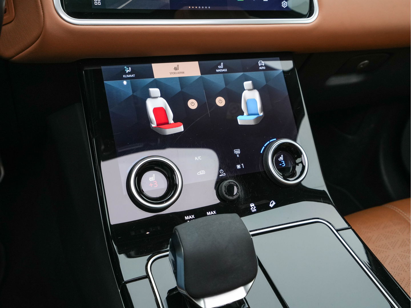 Land Rover Range Rover Velar 2.0 P400e R-Dynamic HSE Plug-In (INCL-BTW) *PANO | LUXURY-LEATHER | ADAPTIVE-CRUISE | FULL-LED | BLIND-SPOT | MEMORY-PACK | MERIDIAN-SOUND | HEATED-COMFORTSEATS | DIGI-COCKPIT | CAMERA | KEYLESS | DAB+ | SHIFT-PADDLES | ...