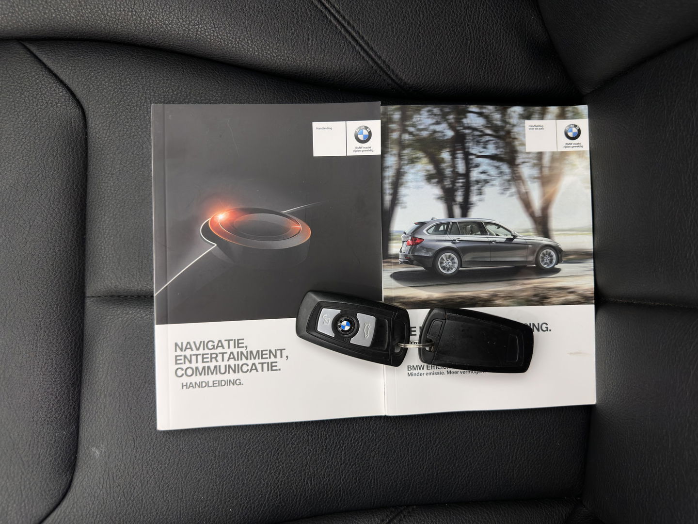 BMW 3 Serie Touring 316d High Executive *FULL-LEATHER | NAVI-FULLMAP | HEATED-COMFORTSEATS | AIRCO | CRUISE | PDC | 17''ALU*