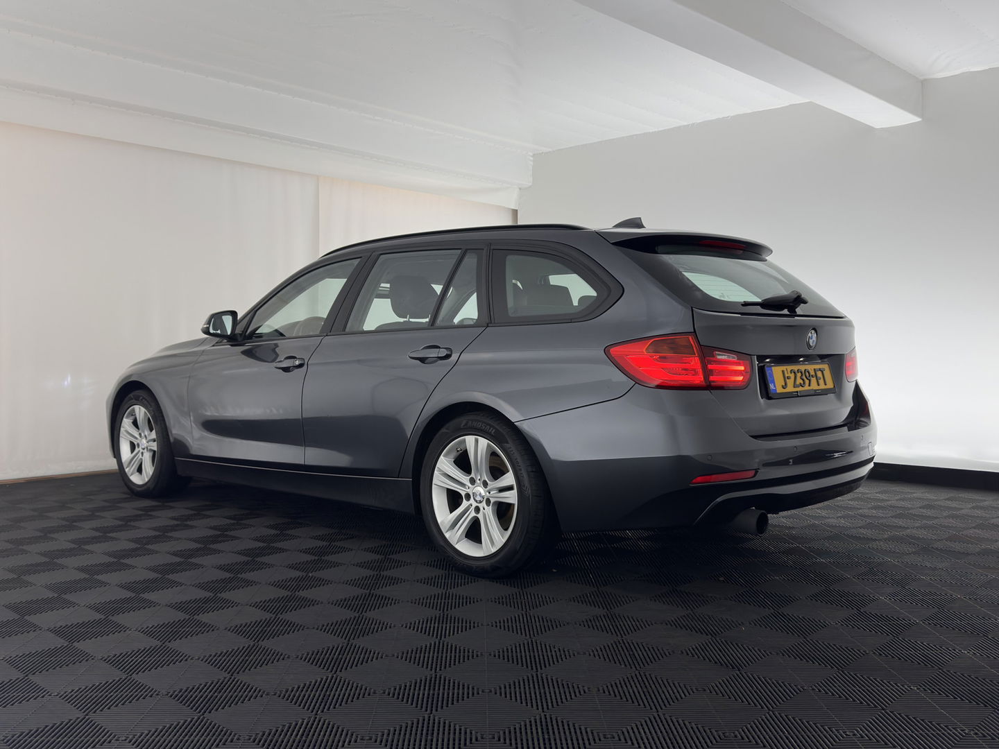 BMW 3 Serie Touring 316d High Executive *FULL-LEATHER | NAVI-FULLMAP | HEATED-COMFORTSEATS | AIRCO | CRUISE | PDC | 17''ALU*
