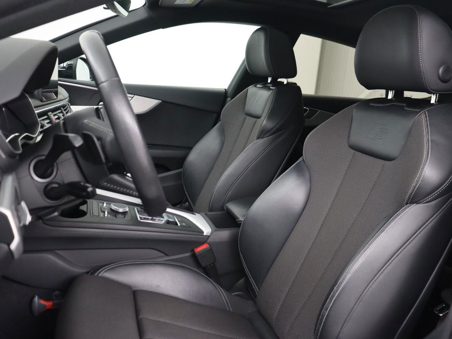 Audi A5 40 TFSI Sport S-line Edition | 80.600km NAP | Panoramadak | Stoelverwarming | Half leder | Sportstoelen | Navigatie | Full LED | Climate control | Sportstuur | Parkeerhulp