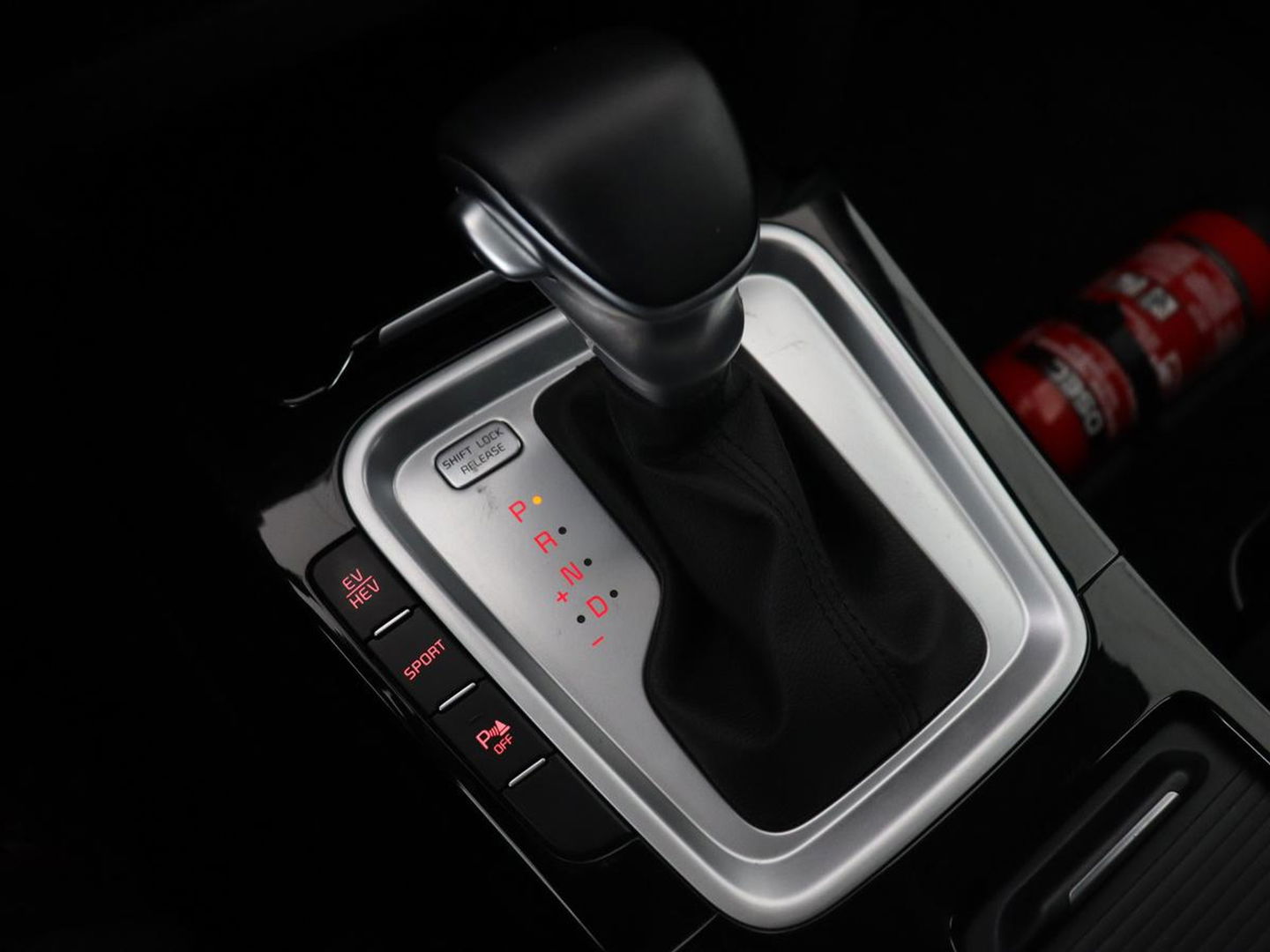 Kia Ceed 1.6 GDI PHEV DynamicLine | Carplay | Camera | Navigatie | Keyless | Climate control | Cruise control | Full LED | Parkeerhulp | Plug In