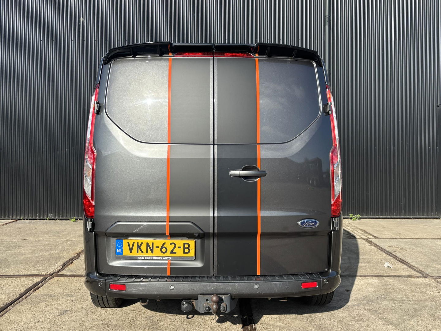 Ford Transit Custom Sport 2.0 185PK L2H1 320 | MARGE | BOMVOL | LED | STOELVERWARMING | CARPLAY | AUTOMAAT