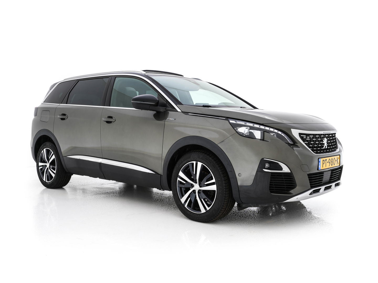 Peugeot 5008 1.6 e-THP GT-Line [ 7-Pers. ] Aut. *PANO | LEATHER-FABRIC | FULL-LED | DIGI-COCKPIT | LANE-ASSIST | BLINDS-SPOT | SPORT-SEATS | CAMERA | NAVI-FULLMAP | SHIFT-PADDLES | PRIVACY-GLASS | TOWBAR | 18''ALU*