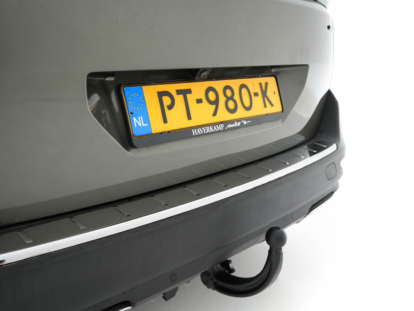 Peugeot 5008 1.6 e-THP GT-Line [ 7-Pers. ] Aut. *PANO | LEATHER-FABRIC | FULL-LED | DIGI-COCKPIT | LANE-ASSIST | BLINDS-SPOT | SPORT-SEATS | CAMERA | NAVI-FULLMAP | SHIFT-PADDLES | PRIVACY-GLASS | TOWBAR | 18''ALU*