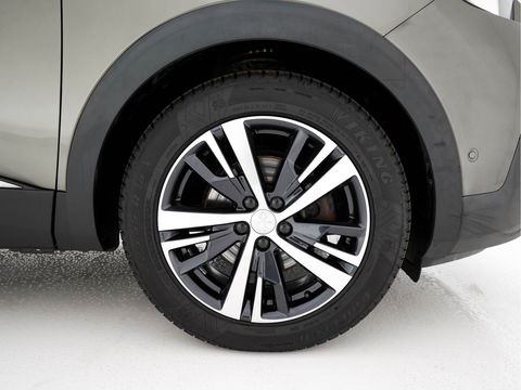 Peugeot 5008 1.6 e-THP GT-Line [ 7-Pers. ] Aut. *PANO | LEATHER-FABRIC | FULL-LED | DIGI-COCKPIT | LANE-ASSIST | BLINDS-SPOT | SPORT-SEATS | CAMERA | NAVI-FULLMAP | SHIFT-PADDLES | PRIVACY-GLASS | TOWBAR | 18''ALU*