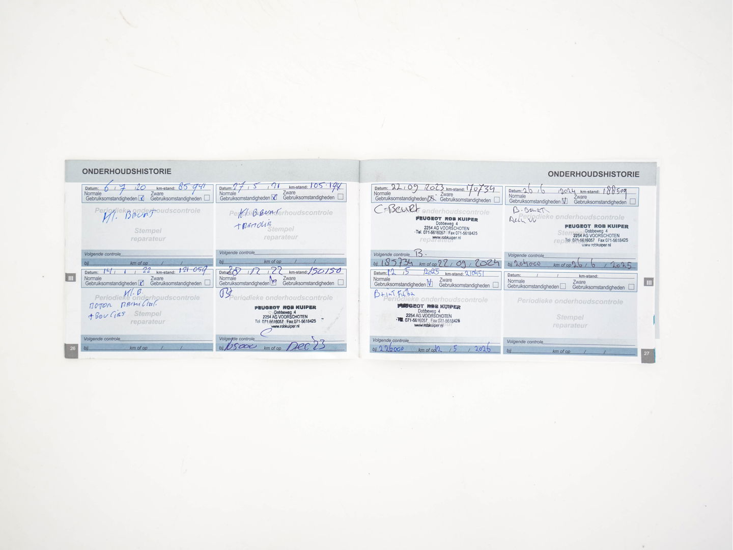 Peugeot 5008 1.6 e-THP GT-Line [ 7-Pers. ] Aut. *PANO | LEATHER-FABRIC | FULL-LED | DIGI-COCKPIT | LANE-ASSIST | BLINDS-SPOT | SPORT-SEATS | CAMERA | NAVI-FULLMAP | SHIFT-PADDLES | PRIVACY-GLASS | TOWBAR | 18''ALU*