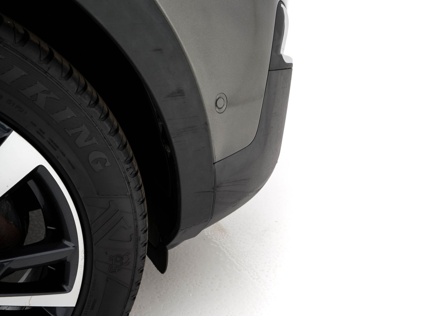 Peugeot 5008 1.6 e-THP GT-Line [ 7-Pers. ] Aut. *PANO | LEATHER-FABRIC | FULL-LED | DIGI-COCKPIT | LANE-ASSIST | BLINDS-SPOT | SPORT-SEATS | CAMERA | NAVI-FULLMAP | SHIFT-PADDLES | PRIVACY-GLASS | TOWBAR | 18''ALU*