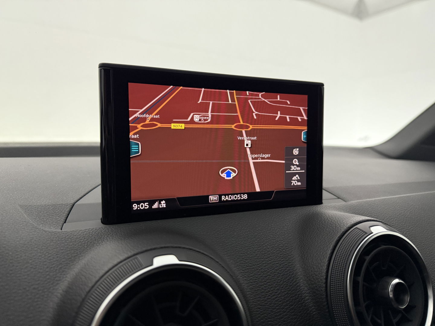 Audi Q2 35 TFSI 150PK S-line | LED | Carplay | Clima | Cruise | Navigatie | Parkeersens. | NAP