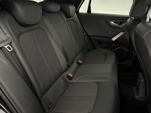 Audi Q2 35 TFSI 150PK S-line | LED | Carplay | Clima | Cruise | Navigatie | Parkeersens. | NAP