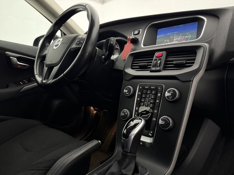 Volvo V40 1.6 T4 Cross Country | 180PK | Airco | Cruise | Navigatie | Dodehoek | Parkeersens.