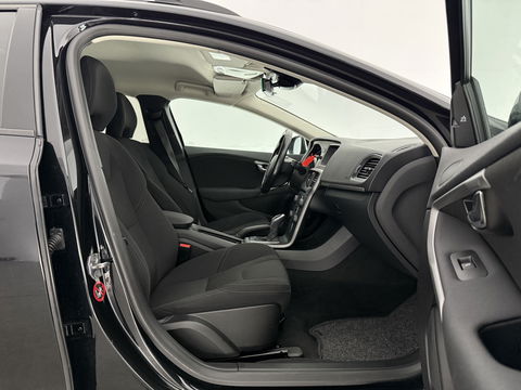 Volvo V40 1.6 T4 Cross Country | 180PK | Airco | Cruise | Navigatie | Dodehoek | Parkeersens.