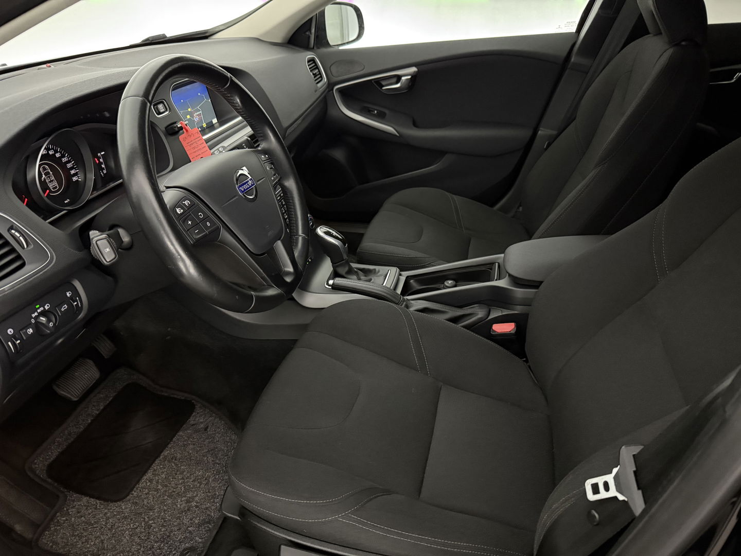 Volvo V40 1.6 T4 Cross Country | 180PK | Airco | Cruise | Navigatie | Dodehoek | Parkeersens.