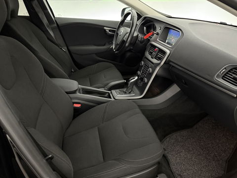 Volvo V40 1.6 T4 Cross Country | 180PK | Airco | Cruise | Navigatie | Dodehoek | Parkeersens.