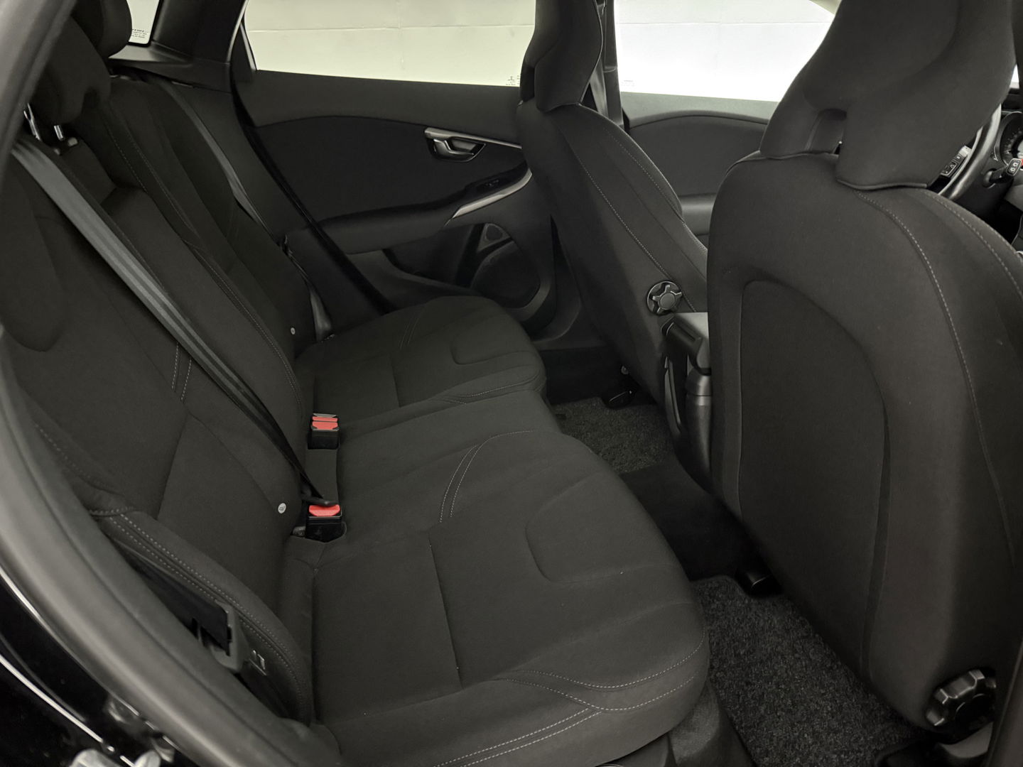 Volvo V40 1.6 T4 Cross Country | 180PK | Airco | Cruise | Navigatie | Dodehoek | Parkeersens.