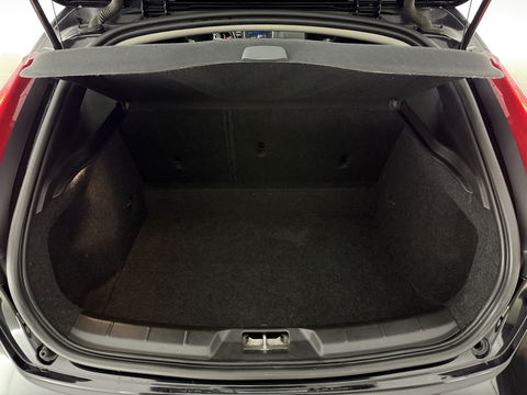 Volvo V40 1.6 T4 Cross Country | 180PK | Airco | Cruise | Navigatie | Dodehoek | Parkeersens.