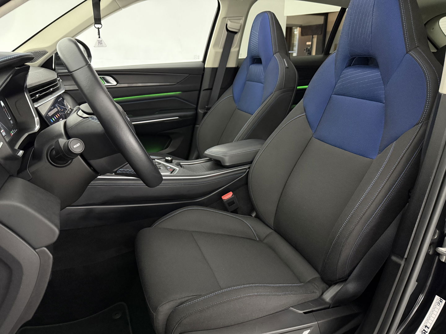 Lynk Co 01 1.5 | Pano | Memory | Sfeerverl. | 360° | Virtual | Carplay | Adaptive Cruise