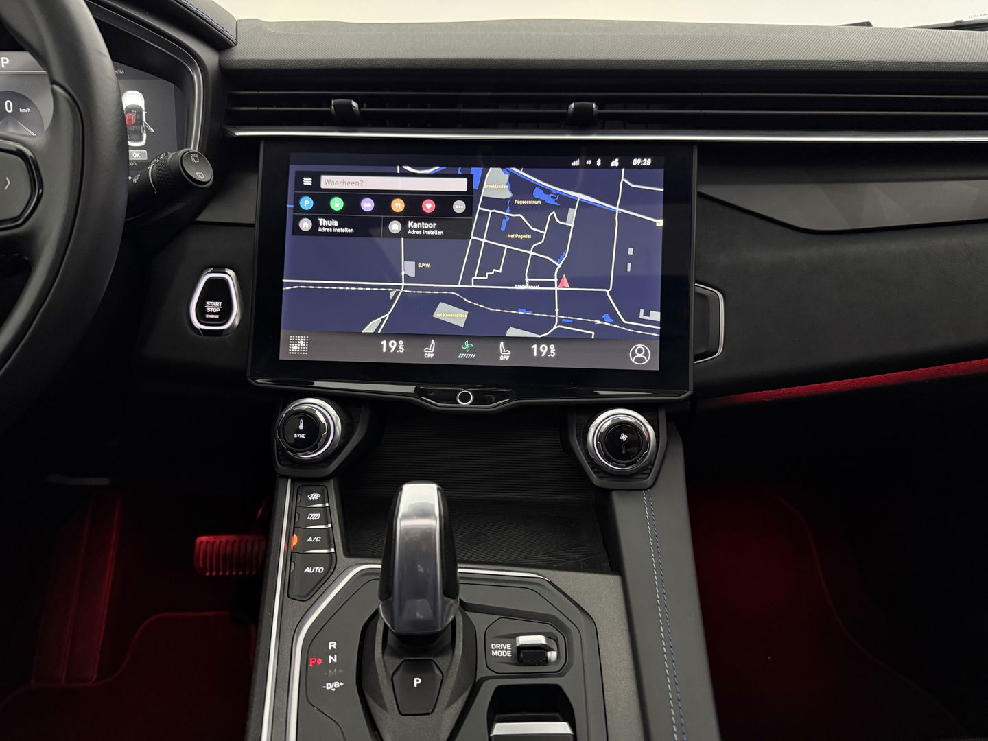 Lynk Co 01 1.5 | Pano | Memory | Sfeerverl. | 360° | Virtual | Carplay | Adaptive Cruise