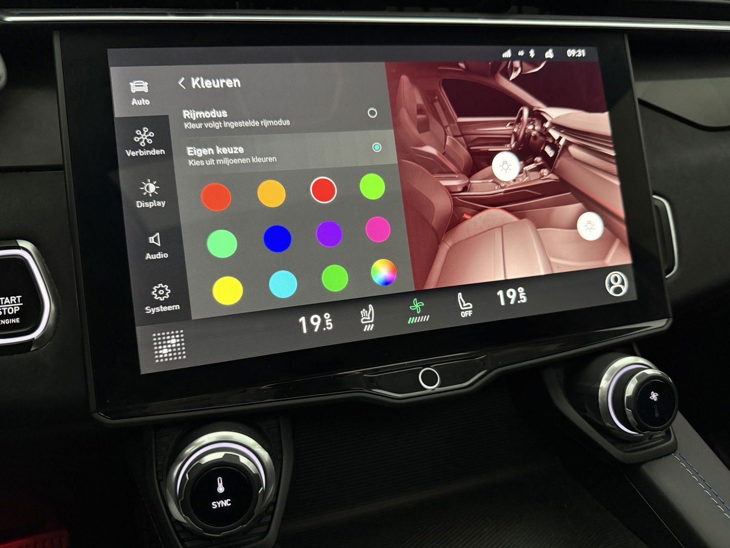 Lynk Co 01 1.5 | Pano | Memory | Sfeerverl. | 360° | Virtual | Carplay | Adaptive Cruise