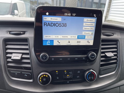 Ford Transit Custom 300 2.0 TDCI 130pk L2H1 Trend / vaste prijs rijklaar € 14.950 ex btw / euro 6 / bpm vrij / lease vanaf € 252 / airco / cruise / navi / camera / trekhaak 2700 kg !