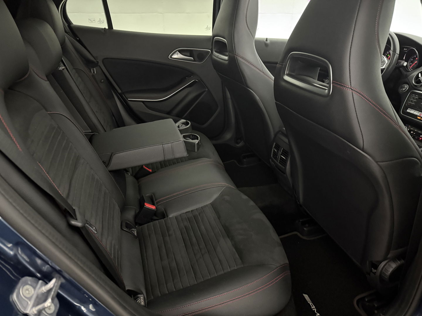 Mercedes-Benz GLA 180 AMG Limited | Pano | Camera | Trekh. | Cruise | Navigatie | LED | Parkeersens. l NAP