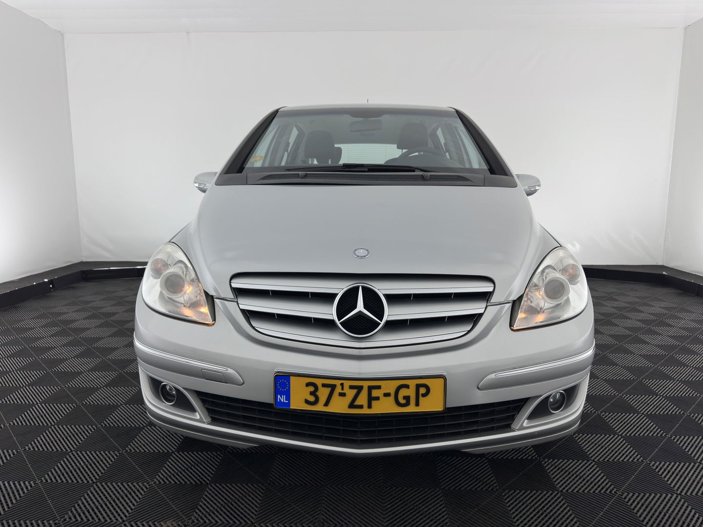 Mercedes-Benz B-Klasse 180 CDI Aut. *LEATHER-FABRIC | AIRCO | CRUISE | COMFORT-SEATS | TOWBAR | 17''ALU*