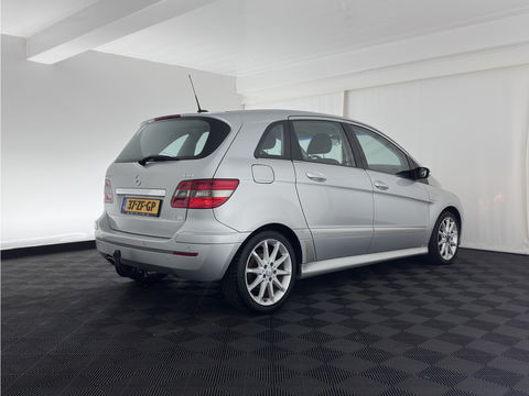 Mercedes-Benz B-Klasse 180 CDI Aut. *LEATHER-FABRIC | AIRCO | CRUISE | COMFORT-SEATS | TOWBAR | 17''ALU*