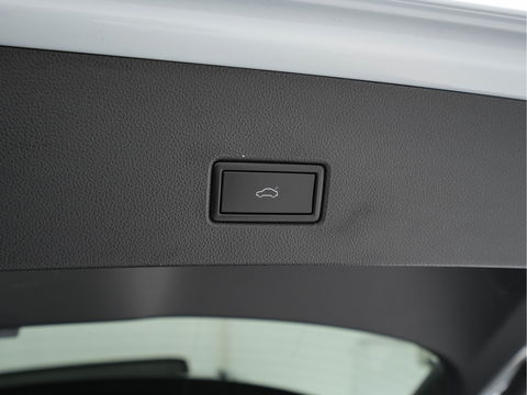 Volkswagen T-Roc 1.5 TSI R-Line Sport Business Aut. *PANO | LEATHER | FULL-LED | ADAPTIVE-CRUISE | DIGI-COCKPIT | NAVI-FULLMAP | HEATED-SPORTSEATS | AMBIENT-LIGHT | PRIVACY-GLASS | DAB+ | CARPLAY | SHIFT-PADDLES | 18''ALU*