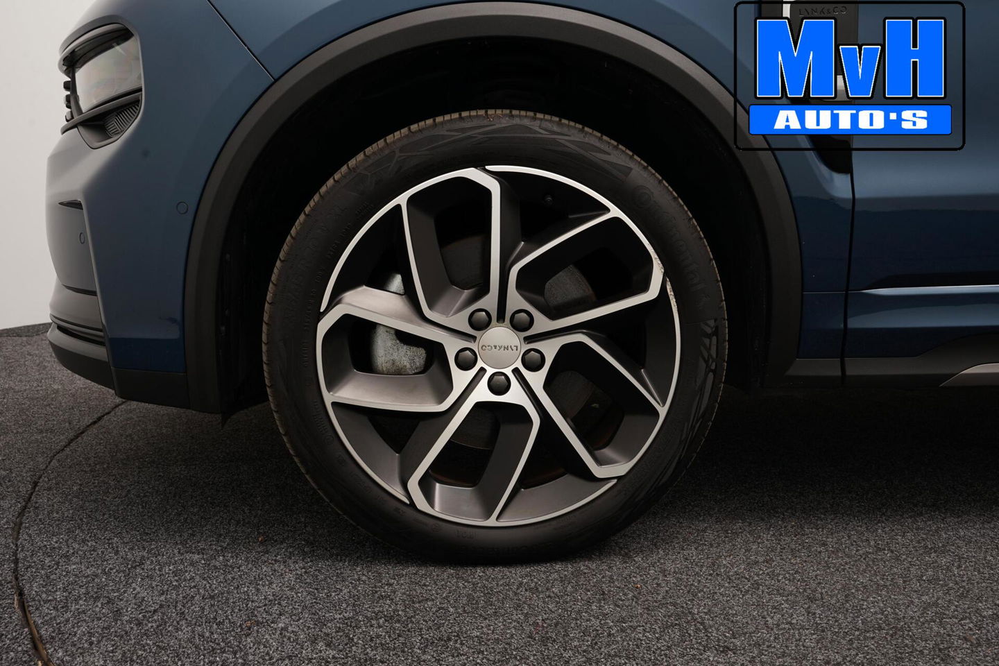 Lynk & Co 01 1.5 Hybride|FULL BLACK|ZWARTE.HEMEL|360ºCAM|NAP