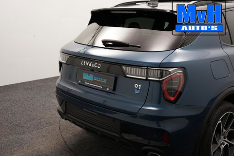 Lynk & Co 01 1.5 Hybride|FULL BLACK|ZWARTE.HEMEL|360ºCAM|NAP